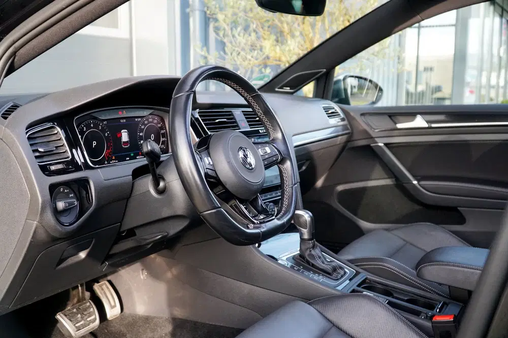 Volkswagen Golf 2.0 TSI 4Motion R 301PK uit 2019, foto 15