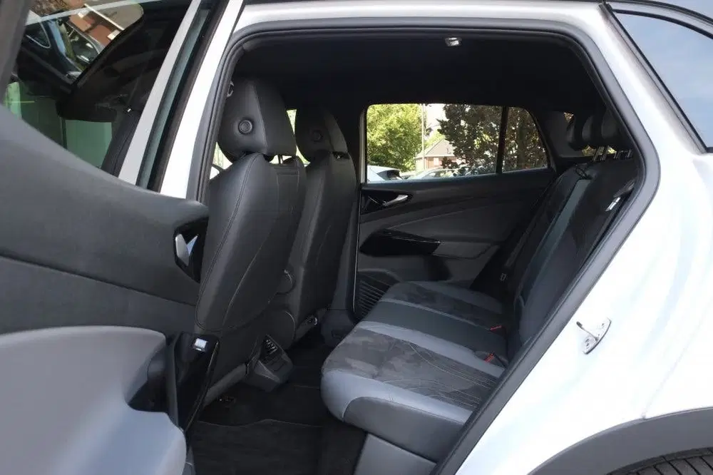 Volkswagen ID.4 Pro 210 kW uit 2024, foto 9