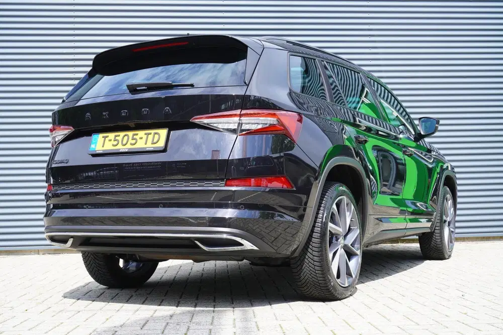 Skoda Kodiaq 1.5 TSI 150pk DSG Sportline Business uit 2023, foto 2