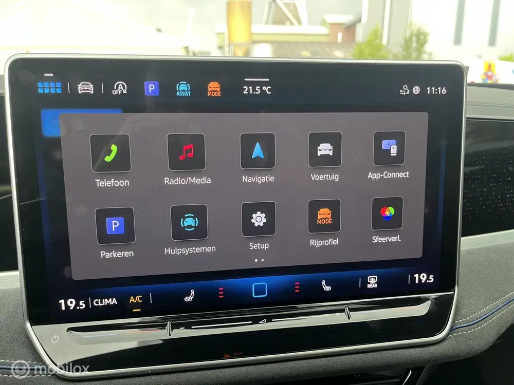 Volkswagen Passat 1.5 eTSI R-Line Business uit 2024, foto 14