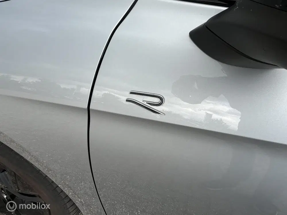 Volkswagen Passat 1.5 eTSI R-Line Business uit 2024, foto 7