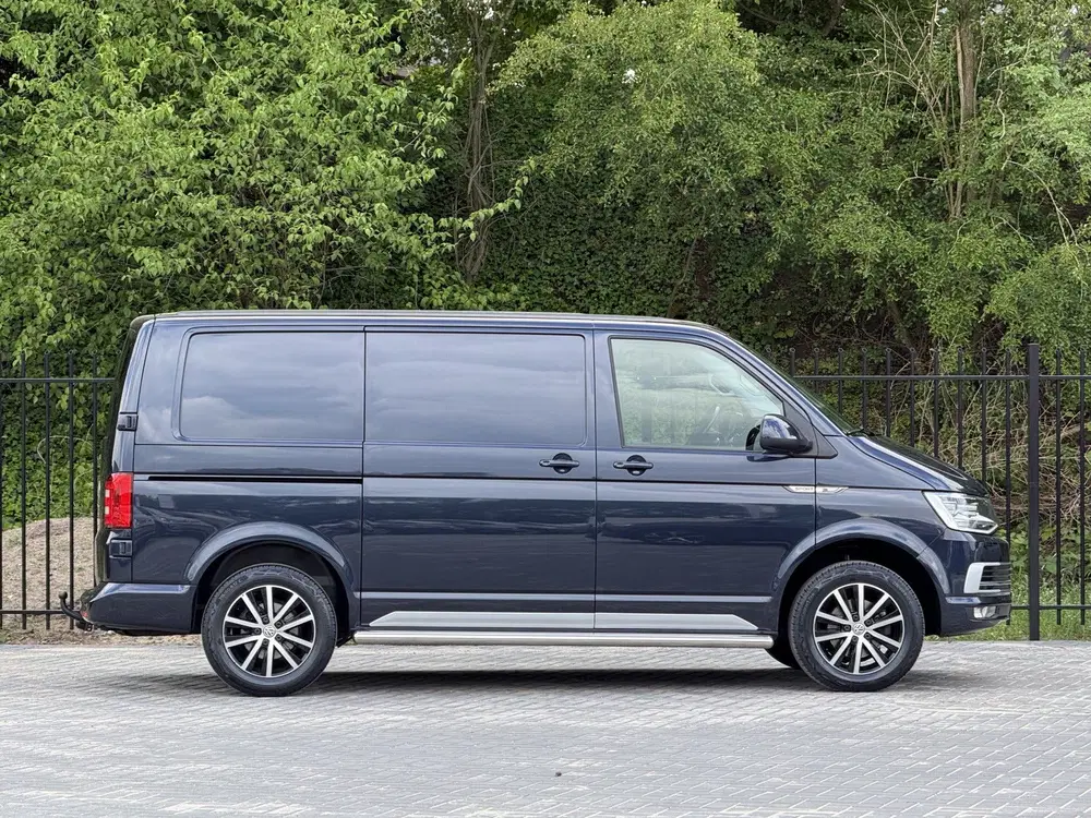 Volkswagen Transporter 2.0 TDI L1H2 Highline Sport edition uit 2019, foto 4