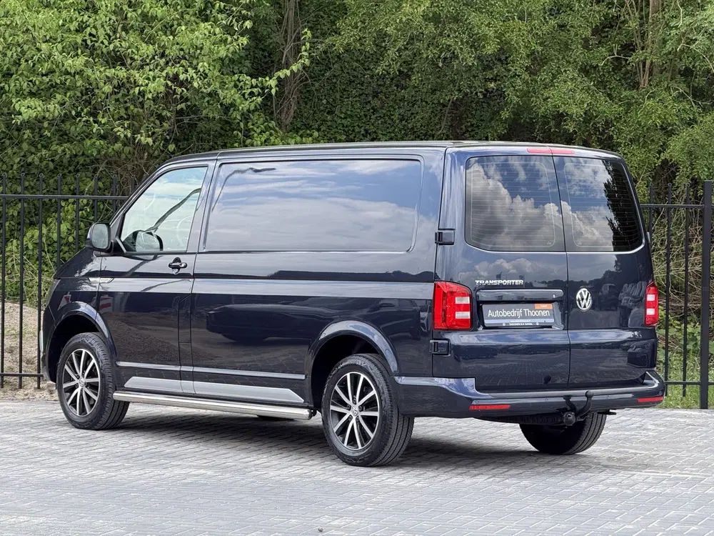 Volkswagen Transporter 2.0 TDI L1H2 Highline Sport edition uit 2019, foto 7