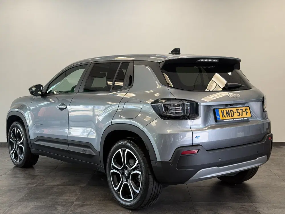 Jeep Avenger Altitude 54 kWh SOH 97% Navi PDC ACC Carpl uit 2025, foto 3
