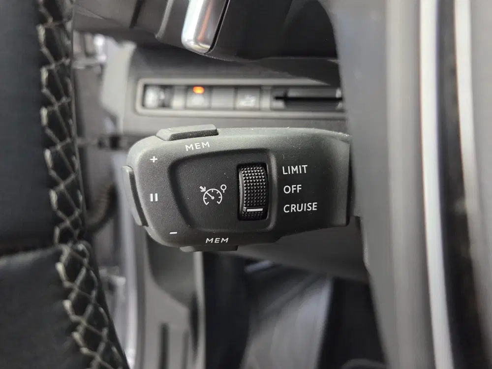 Peugeot 5008 1.2 PureTech Blue Lease Allure 7-Persoons uit 2021, foto 11