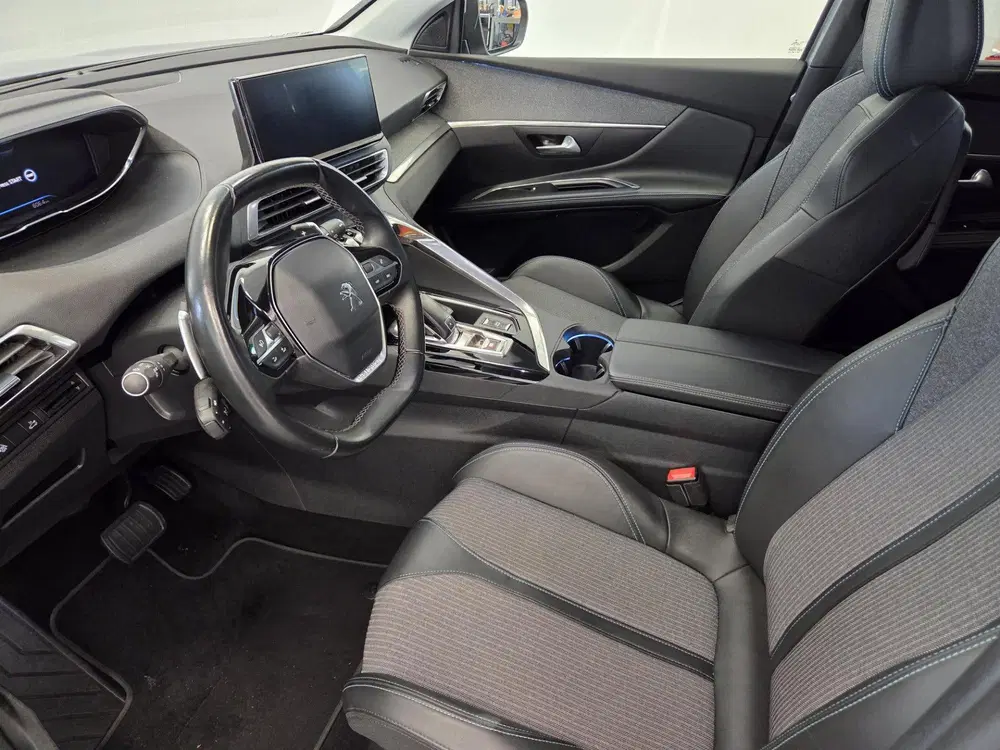 Peugeot 5008 1.2 PureTech Blue Lease Allure 7-Persoons uit 2021, foto 8