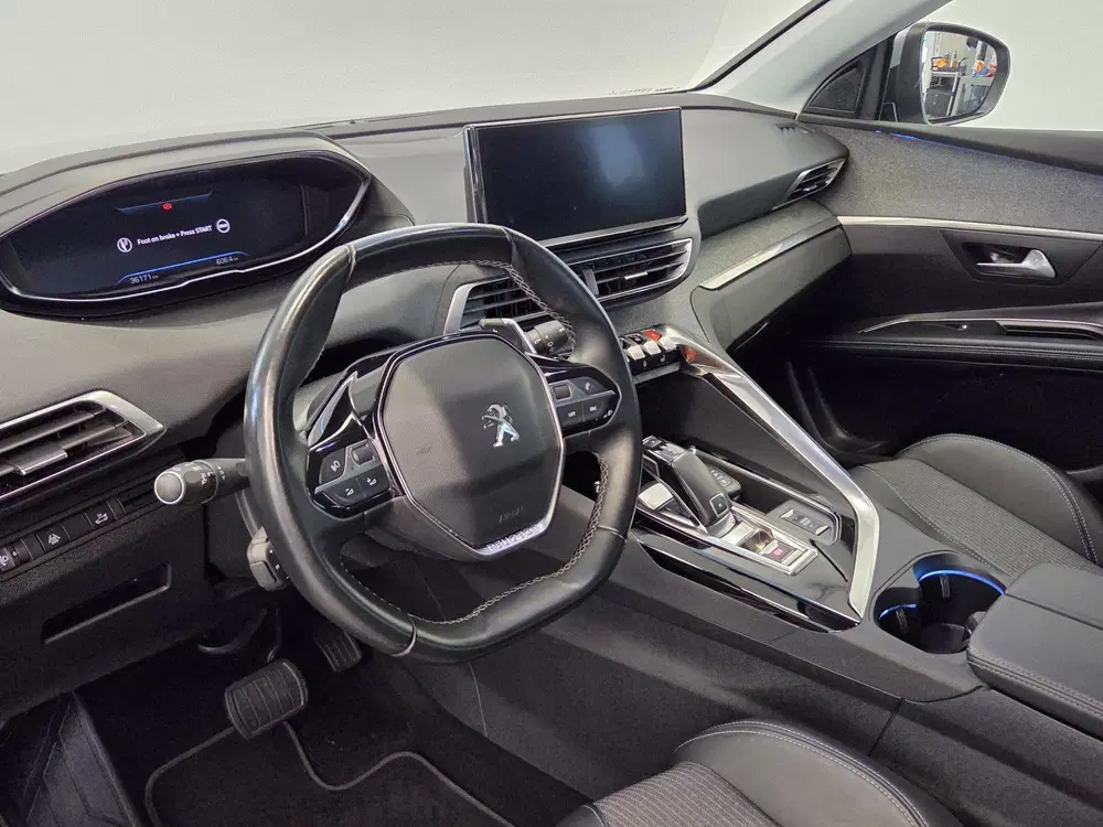 Peugeot 5008 1.2 PureTech Blue Lease Allure 7-Persoons uit 2021, foto 9