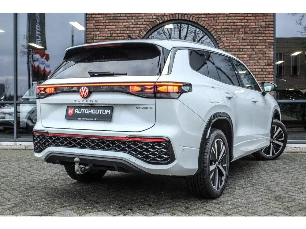 Volkswagen Tayron 1.5 eHybrid R-Line 245pk uit 2025, foto 2