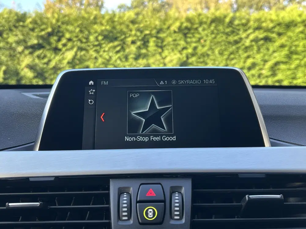 BMW X1 sDrive20i High Executive l Navi l Trekhaak uit 2019, foto 15