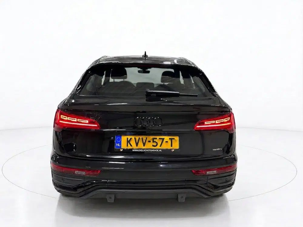 Audi Q5 55 TFSI e S edition uit 2022, foto 6