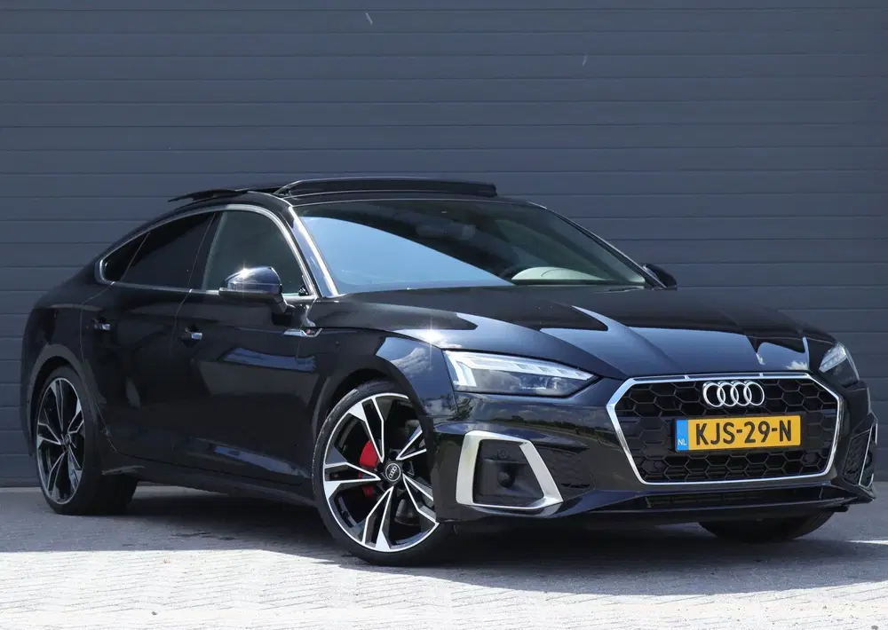 Audi A5 40 TFSI S edition uit 2021, foto 4