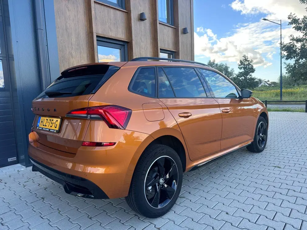 Skoda Kamiq 1.0 TSI Sport Monte Carlo uit 2024, foto 3