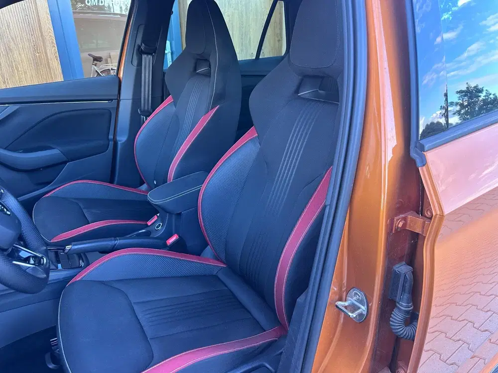 Skoda Kamiq 1.0 TSI Sport Monte Carlo uit 2024, foto 4