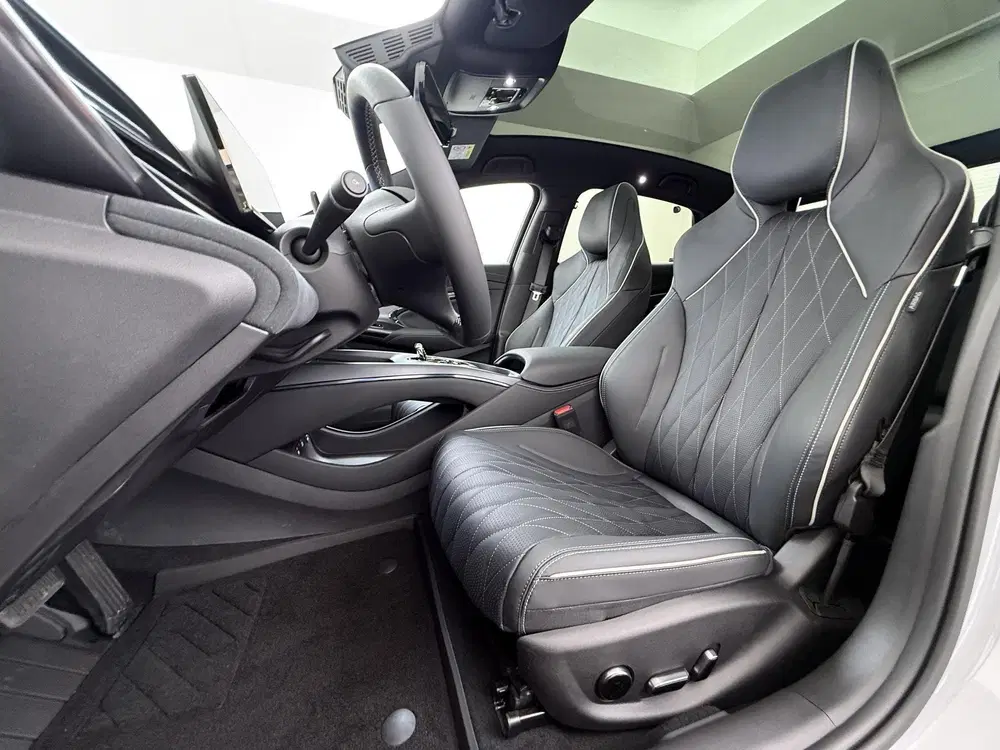 BYD Seal Excellence AWD 82.5 kWh Panorama uit 2026, foto 13