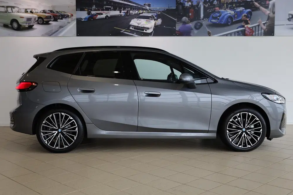 BMW 2-serie Active Tourer 225e xDrive uit 2026, foto 3
