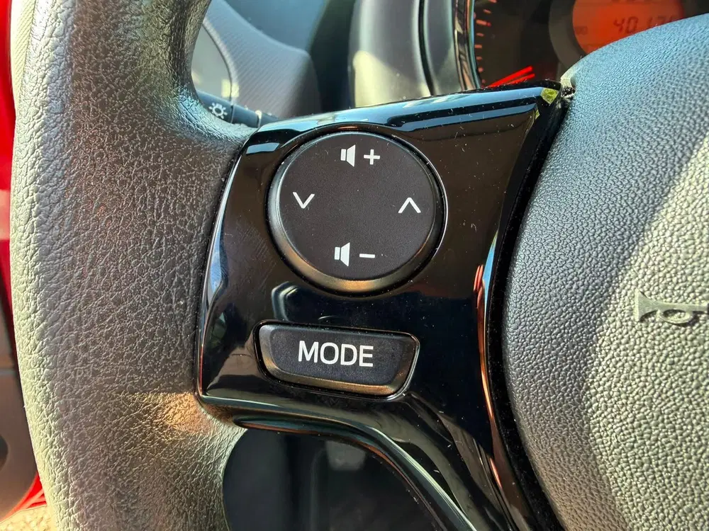 Peugeot 108 1.0 e-VTi Active Camera uit 2021, foto 12