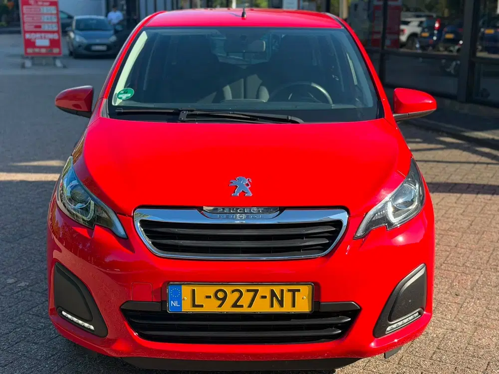Peugeot 108 1.0 e-VTi Active Camera uit 2021, foto 2