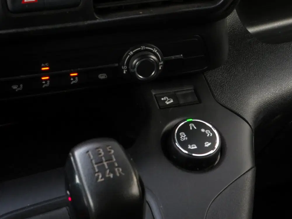 Peugeot Partner 1.6 BlueHDI Grip uit 2019, foto 9