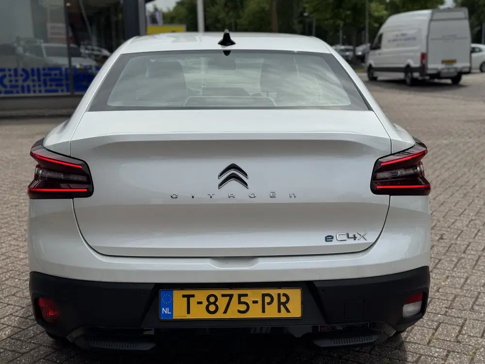 Citroën C4 Ë-C4 X Feel Pack 50 kWh Camera uit 2023, foto 6
