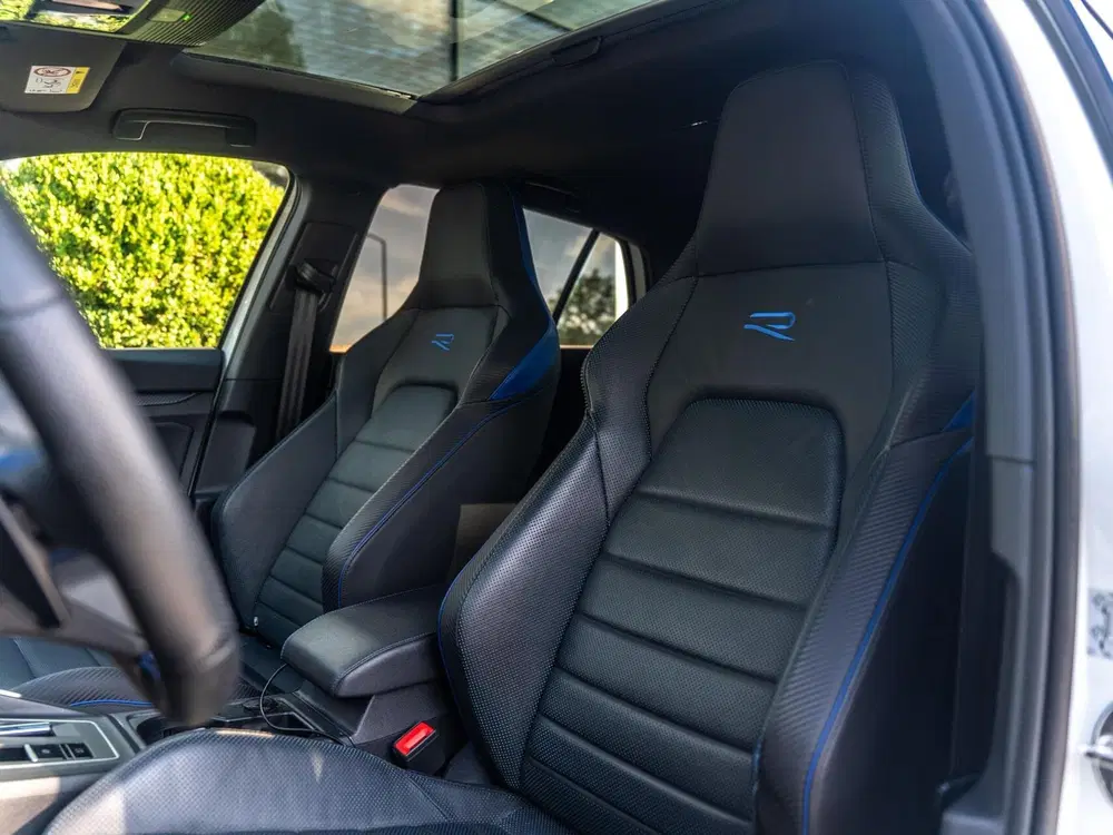 Volkswagen Golf 2.0 TSI R 4Motion uit 2021, foto 14