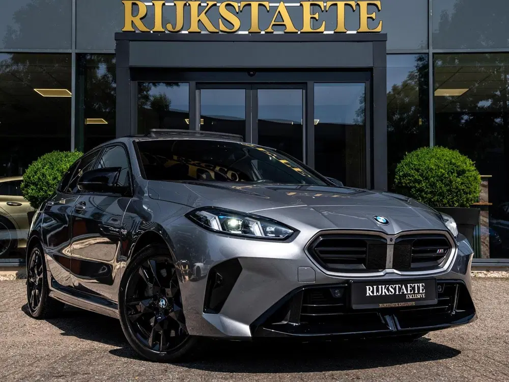 BMW 1-serie M135 xDrive uit 2024, foto 5