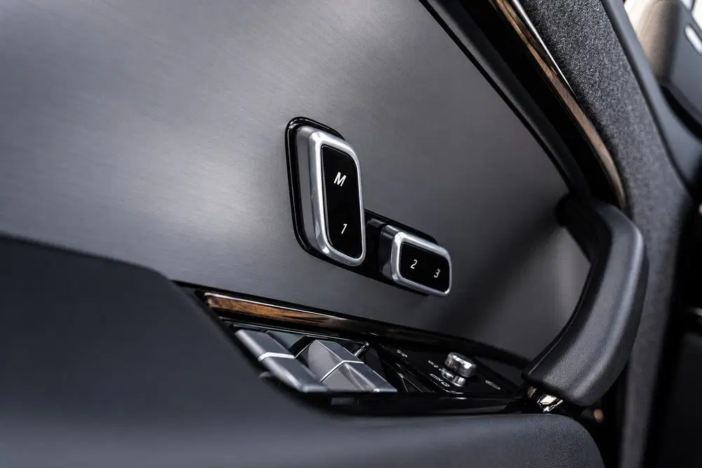 Land Rover Range Rover Sport p440e uit 2023, foto 14