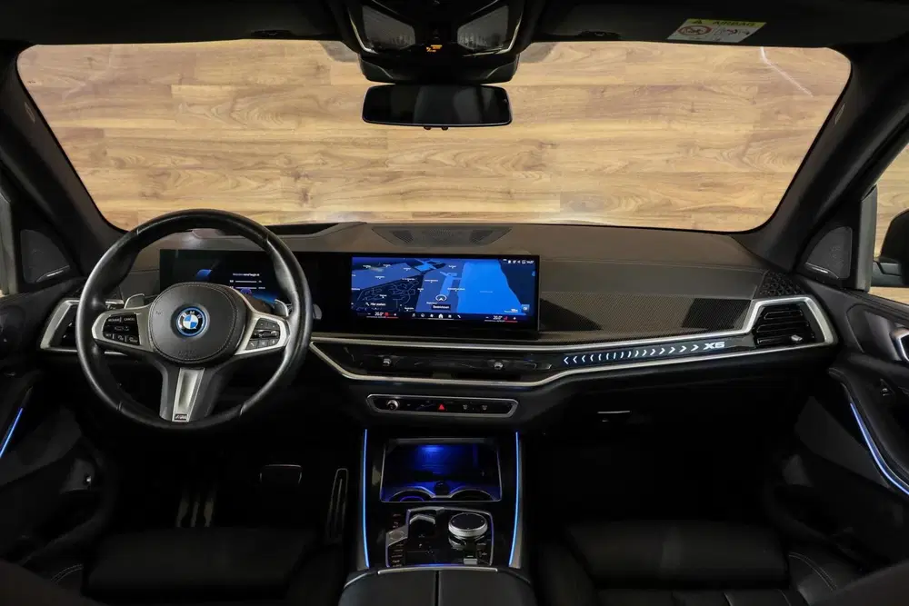 BMW X5 xDrive50e M-Sport uit 2023, foto 3