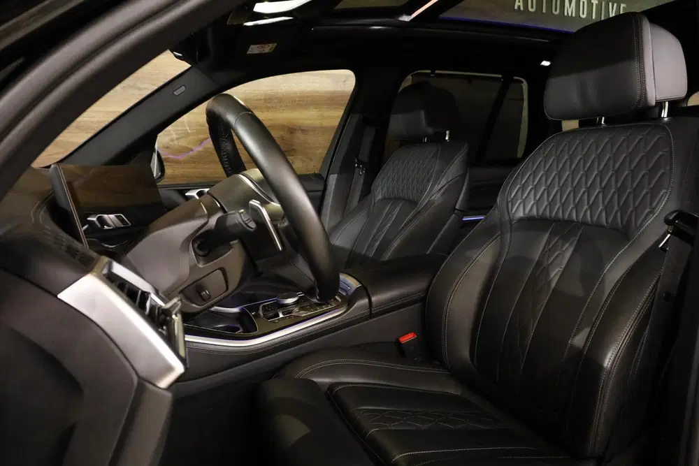 BMW X5 xDrive50e M-Sport uit 2023, foto 7