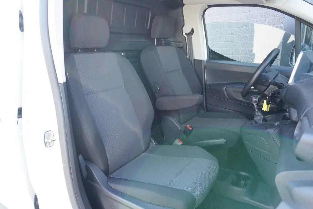 Toyota Proace City 1.5 D-4D EURO 6 uit 2022, foto 6