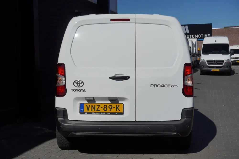 Toyota Proace City 1.5 D-4D EURO 6 uit 2022, foto 8