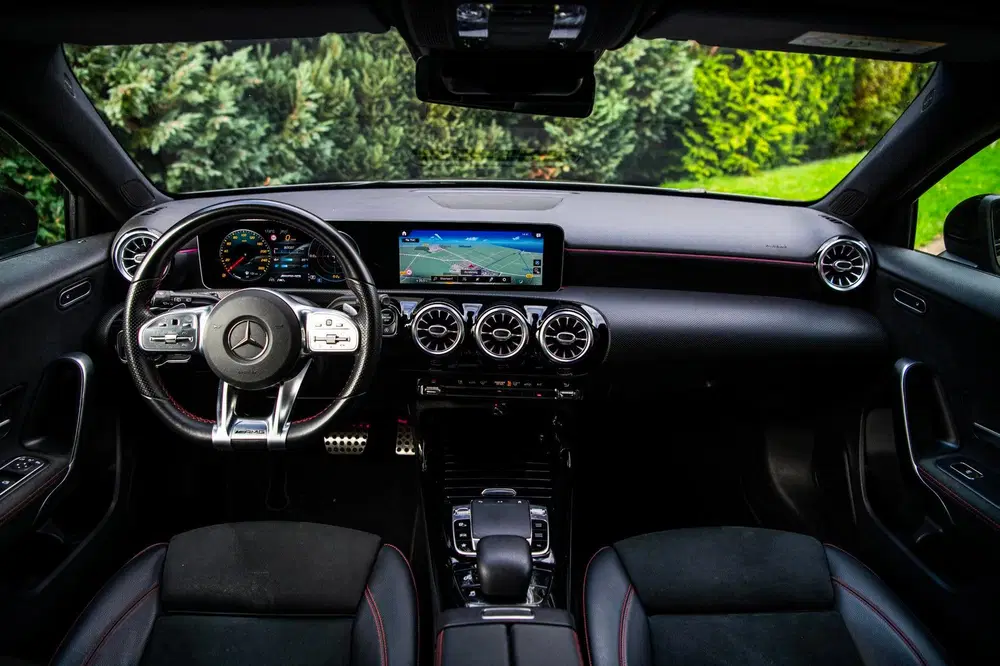 Mercedes-Benz A-Klasse A 35 AMG 4Matic 306pk AMG Speedshift uit 2019, foto 6