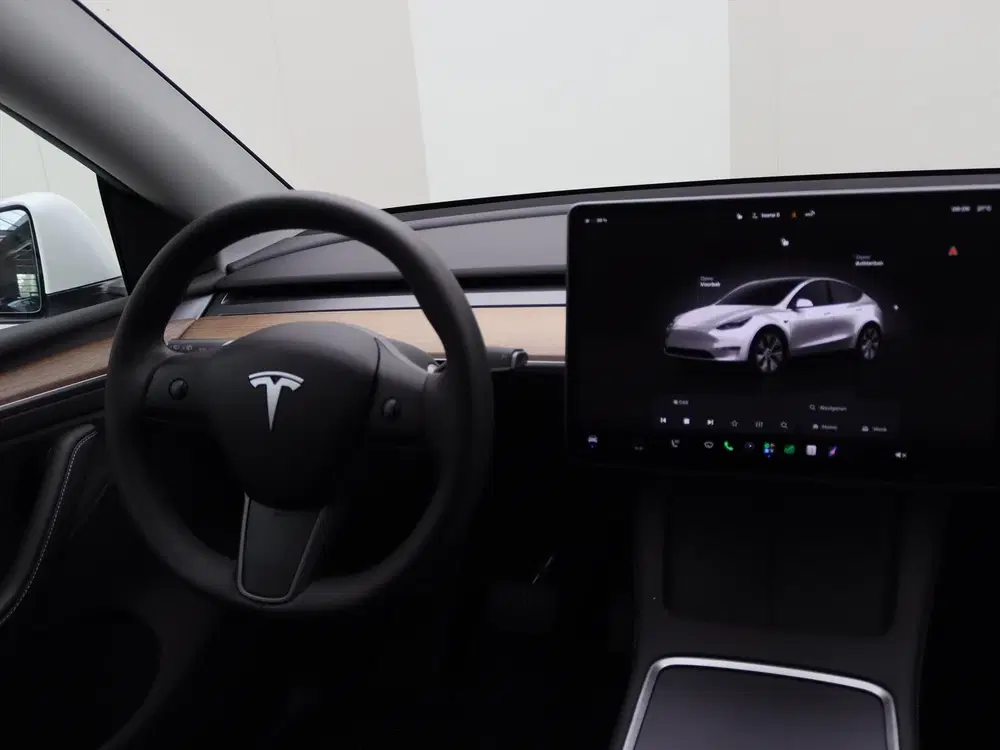 Tesla Model Y Long Range AWD 75kWh 351pk 95% SoH [ TREKH uit 2023, foto 10