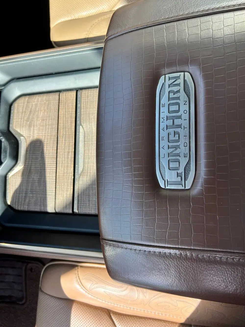 Dodge RAM 5.7 V8 4x4 Crew Cab Longhorn uit 2021, foto 14