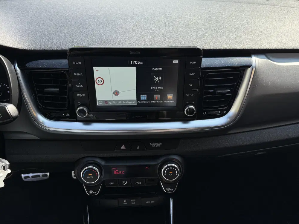 Kia Stonic 1.0 T-GDi ExecutiveLine Automaat Climate C uit 2019, foto 8