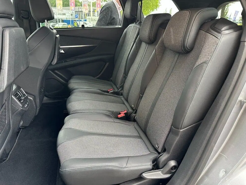 Peugeot 5008 1.2 PT Allure Pack Business uit 2023, foto 5