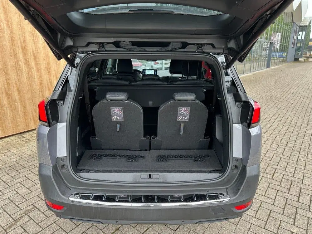 Peugeot 5008 1.2 PT Allure Pack Business uit 2023, foto 6