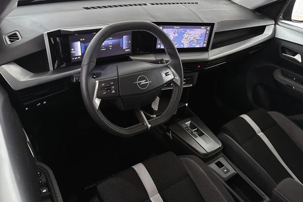 Opel Frontera 1.2 Turbo Hybrid GS 7p Automaat Camera Cli uit 2025, foto 5