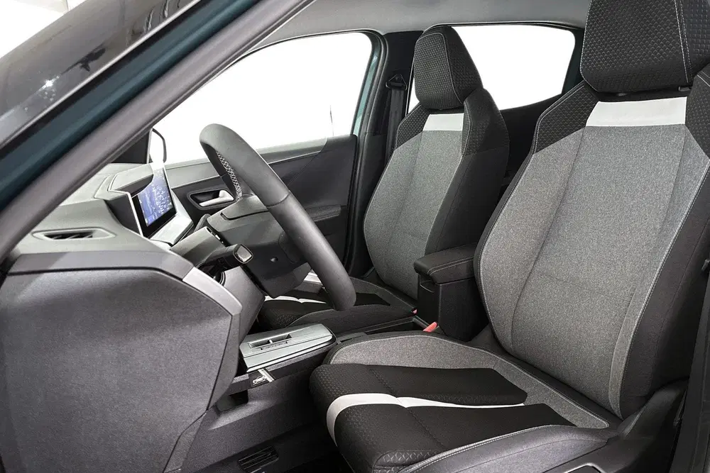 Opel Frontera 1.2 Turbo Hybrid GS 7p Automaat Camera Cli uit 2025, foto 6