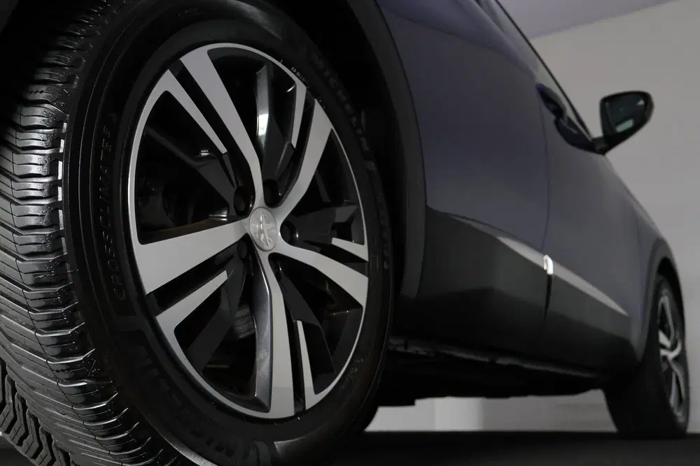 Peugeot 3008 1.2T Aut. ALLURE Pack PANO uit 2019, foto 14