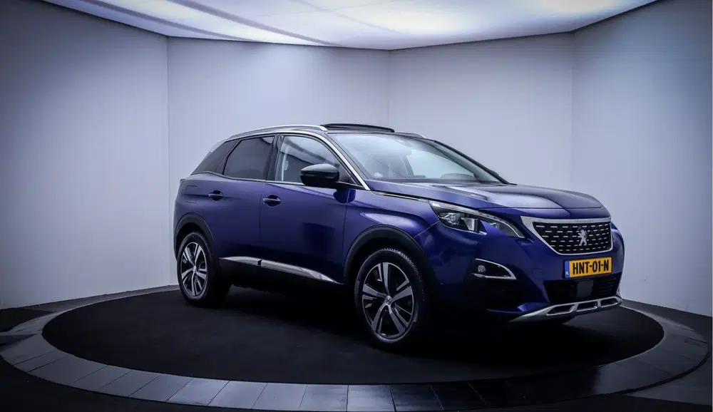 Peugeot 3008 1.2T Aut. ALLURE Pack PANO uit 2019, foto 3