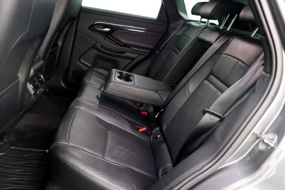 Land Rover Range Rover Evoque 2.0 P300 AWD R-Dynamic SE 300P uit 2019, foto 12
