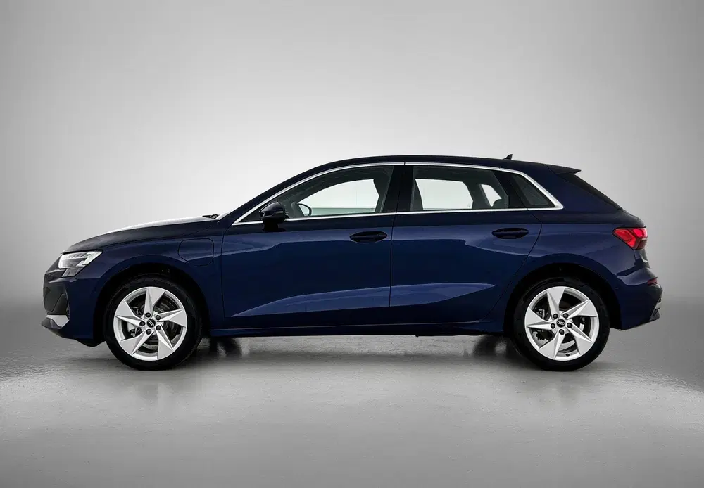 Audi A3 40 TFSI e Advanced edition 204 PK uit 2026, foto 2