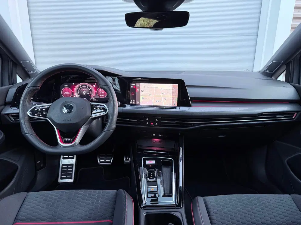 Volkswagen Golf 2.0 TSI GTI Clubsport Pano uit 2021, foto 10