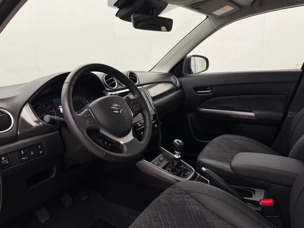 Suzuki Vitara 1.4 Boosterjet Style Smart Hybrid uit 2025, foto 4