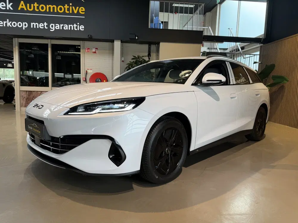 BYD Seal 6 1.5 DM-i PHEV uit 2026, foto 6