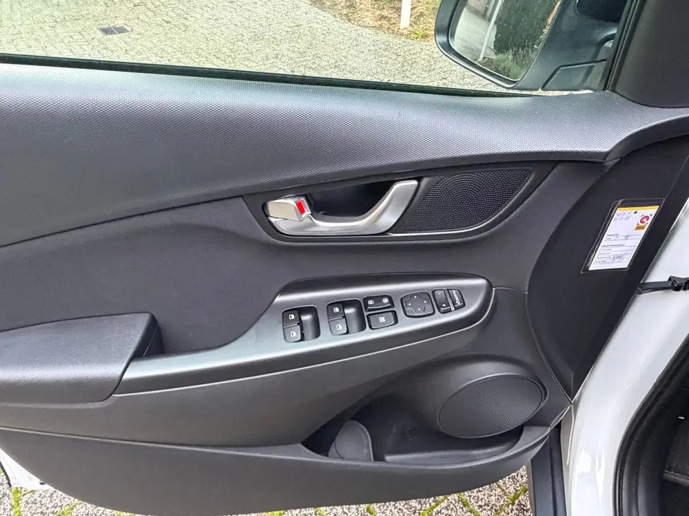 Hyundai KONA 1.6 GDI HEV Fashion two tone uit 2022, foto 12