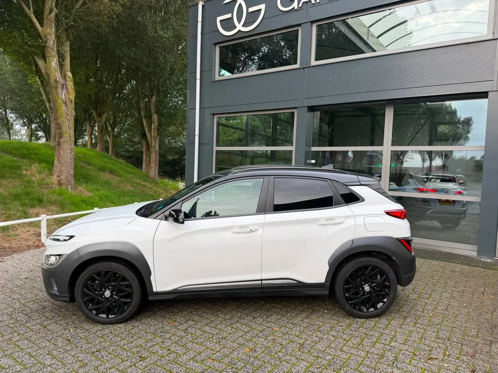 Hyundai KONA 1.6 GDI HEV Fashion two tone uit 2022, foto 3