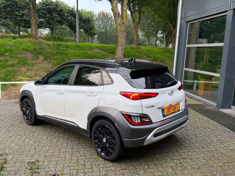 Hyundai KONA 1.6 GDI HEV Fashion two tone uit 2022, foto 4