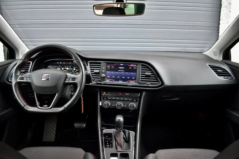SEAT Leon 1.5 TSI FR Ultimate Edition uit 2020, foto 4