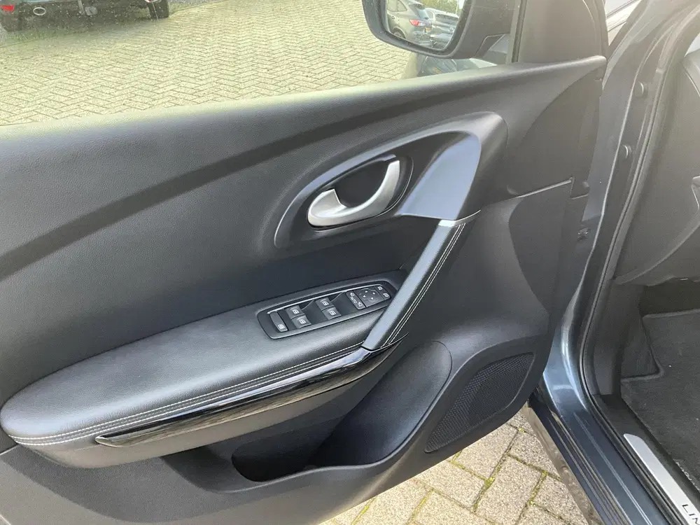 Renault Kadjar 1.3 TCe Limited uit 2020, foto 10